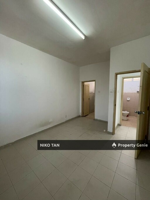 [RENOVATED]Lake View Suites Apartment For Sale