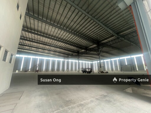 Rent-puncak alam-3 storey factory-brand new-gated & guarded-