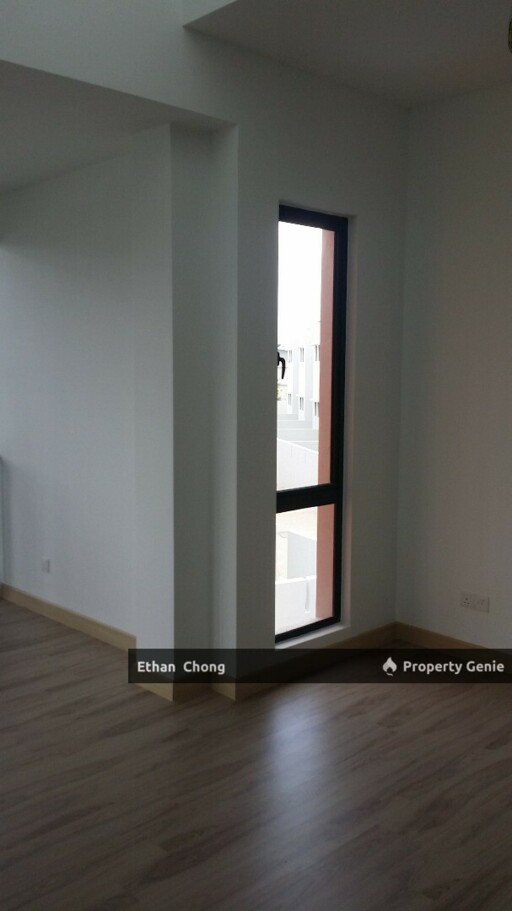 Elmina Garden Terrace House For Sale(End Lot)