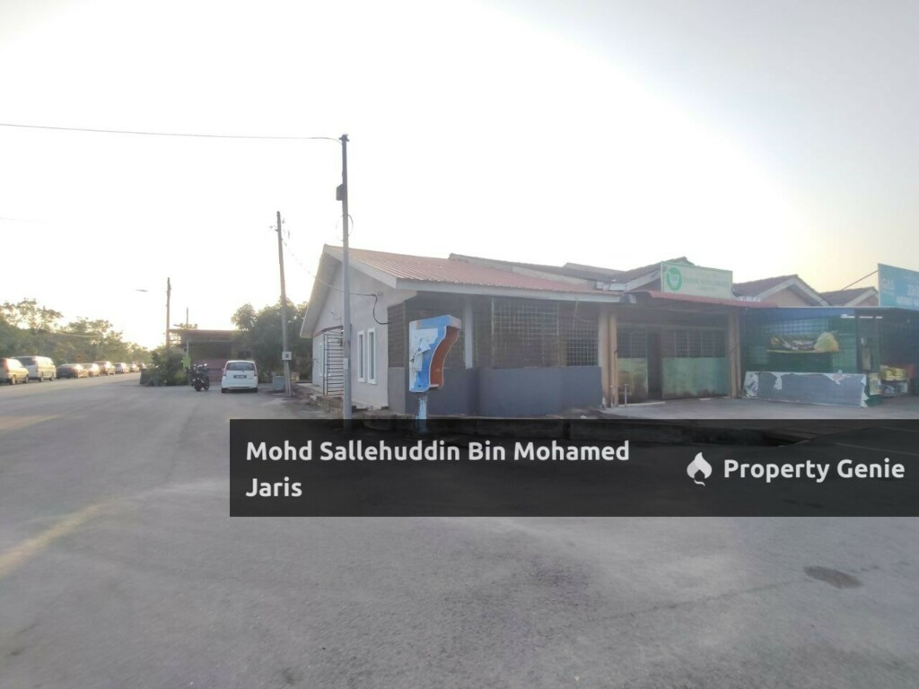 [RENOVATED] BANGUNAN KEDAI + RUMAH KEDAI DI PERUMAHAN CHERATING DAMAI, KUANTAN