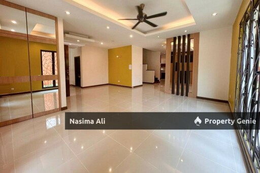 Facing Park- Bungalow 3 Storey, Bandar Rahman Putra, Sg Buloh