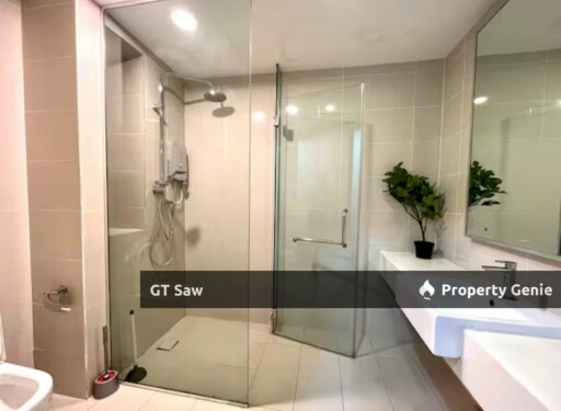 KL Gateway Residences 1 Bedroom Fully Furnished for Rent Near to LRT