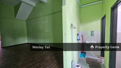 3 Storey Klebang Utama Shop 22x70 Facing Main Road For Rent