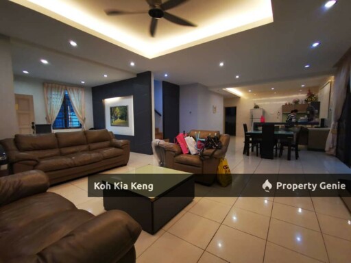 Lake Villas @ Austin Perdana