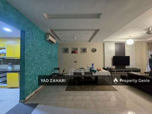 Seksyen 23, Shah Alam | 2-Storey Terrace 4 Bedrooms | RM560K - Extended, Peaceful Area & Well Maintained