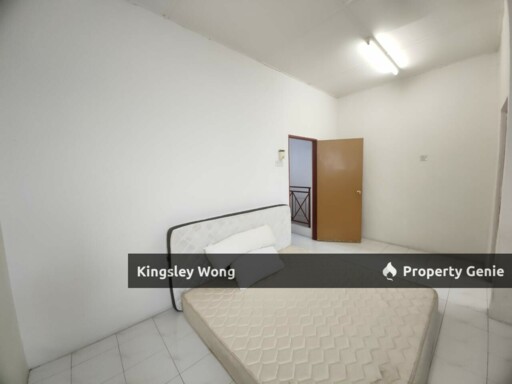 Taman Mas, Falim 2.5 Storey Terrace House Near Menglembu First Garden Basic Condition