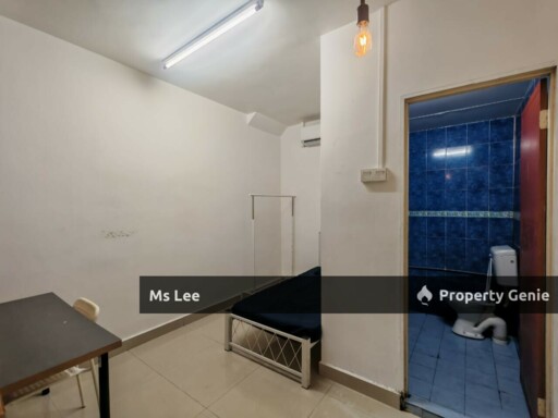 Room 106 RM 650 @ 2 Storey Shop Hotel,Chow Kit -near LRT/HKL/IJN -Ready Now