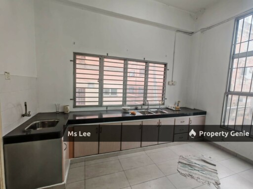 Renovated Corner 1st Floor Shop Office-Taman Bayu Perdana @ Klang-Ready Now