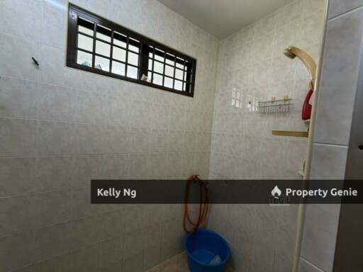 1 Sty Endlot House At Jenjarom For Rent