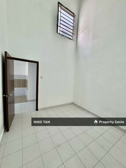 [UNBLOCK VIEW]2.5Storey Jalan Tiong Bandar Putra Kulai For Sale