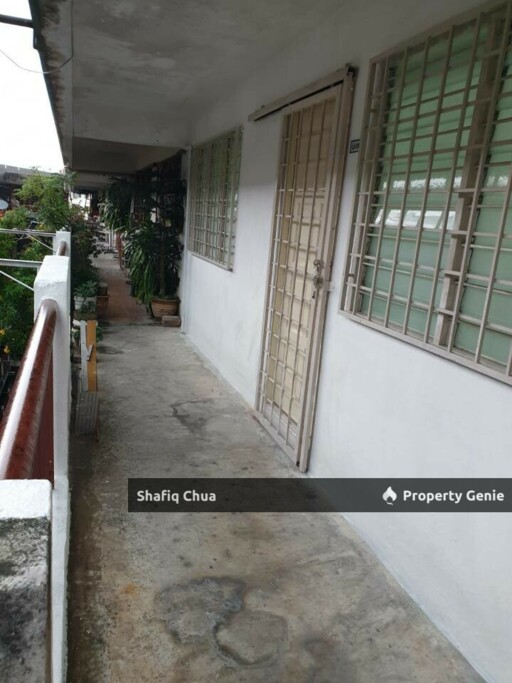 Top Floor Renovated Unit Mahkota Cheras Walk Up Flat For Sale