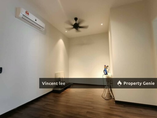 Eco Forest Ebonylane, Artisan Home [2 StoreyTerrace with Super Nice Renovated Condition]
