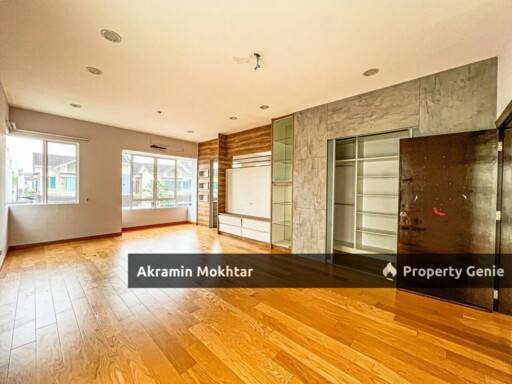 3 Storey Bungalow  Kemuning Residence ,Kota Kemuning  Shah Alam