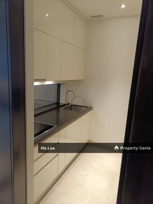 Pavilion Suites @ Bukit Bintang - Sale below bank value Rm100k