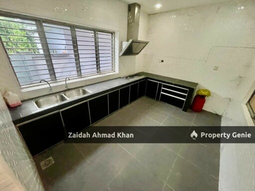 Taman Prima Tropika Seri Kembangan Corner Lot House For Sale