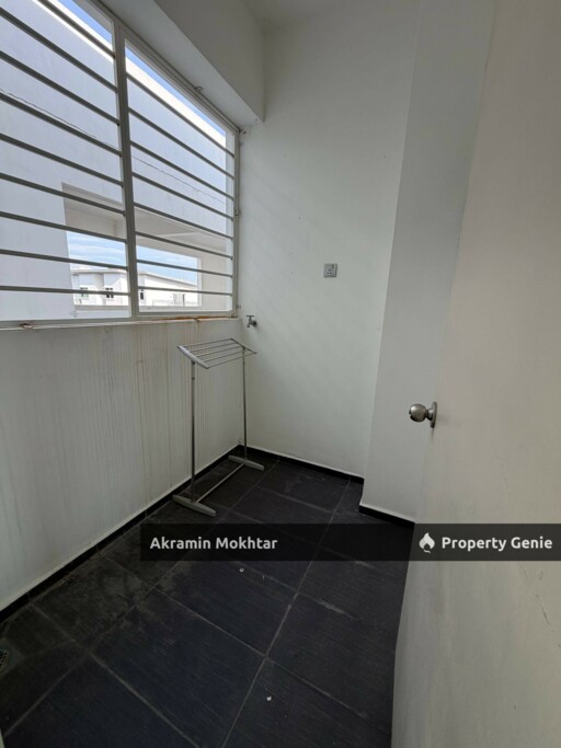 FREEHOLD & 4 PARKING | KONDOMINIUM EHSAN RESIDENCE TAMAN ORKID SEPANG (PENT HOUSE)