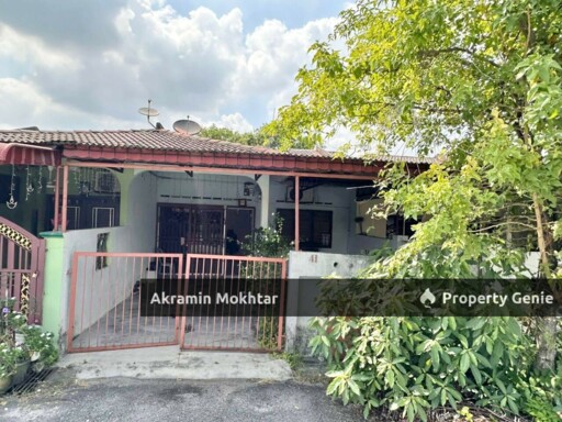 Single Storey Taman Perwira, Telok Panglima Garang