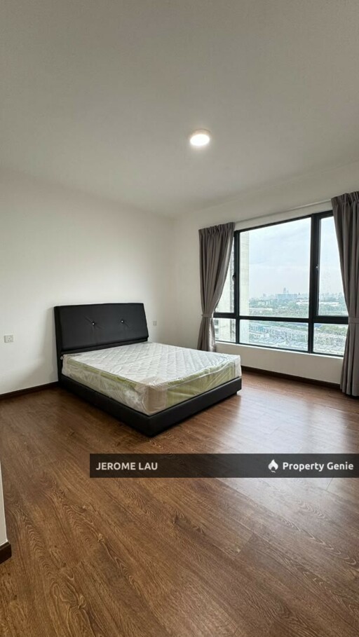 Country Garden Central Park Ensuite Room with Private Bathroom RM1200