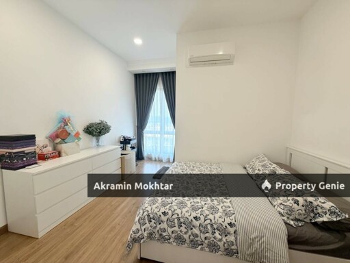 FULLY RENOVATED & PARTIALLY FURNISHED |  GAMUDA 25.7  Lucent Residence @ Twentyfive.7 Two storey Semi D Corner Lot (Cul De Sac)
