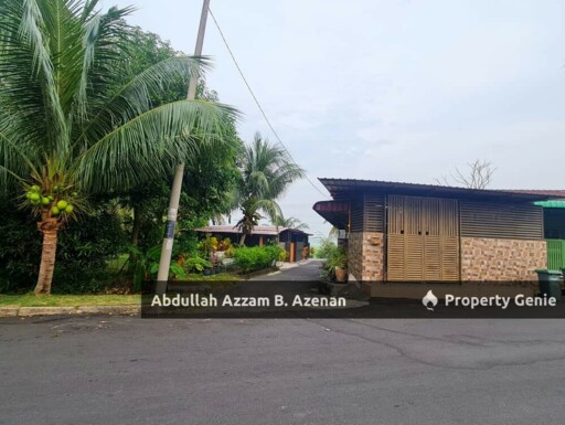 TAMAN SERAI WANGI END LOT - VILLAGE VIBE - BELOW MARKET