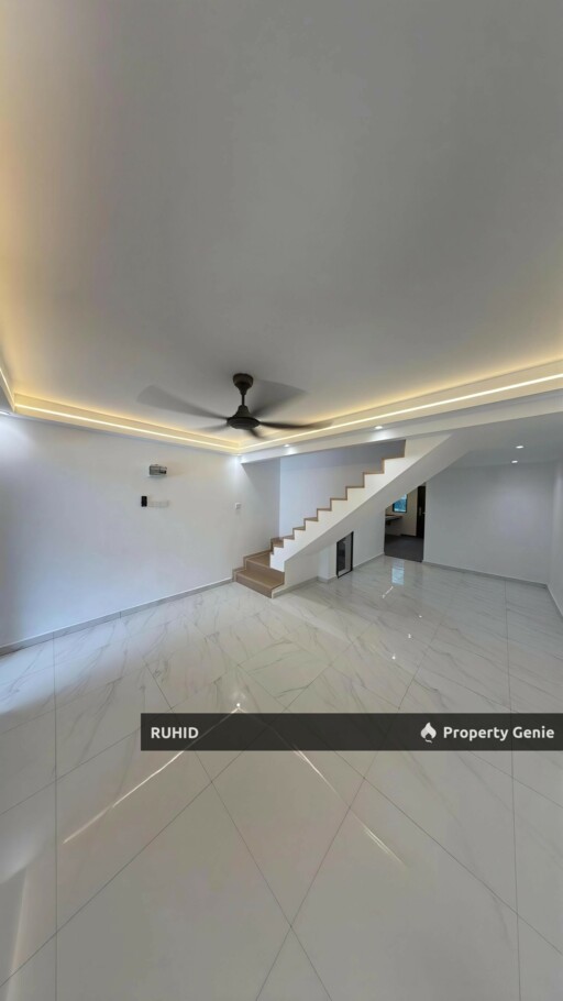 Easy access to CIQ - Bandar Baru Permas Jaya fully renovated double storey low cost house