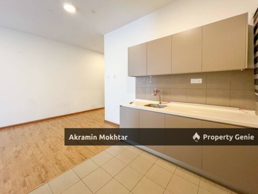 Freehold & 1 Parking | Lakefront Homes Condominium, Cyberjaya