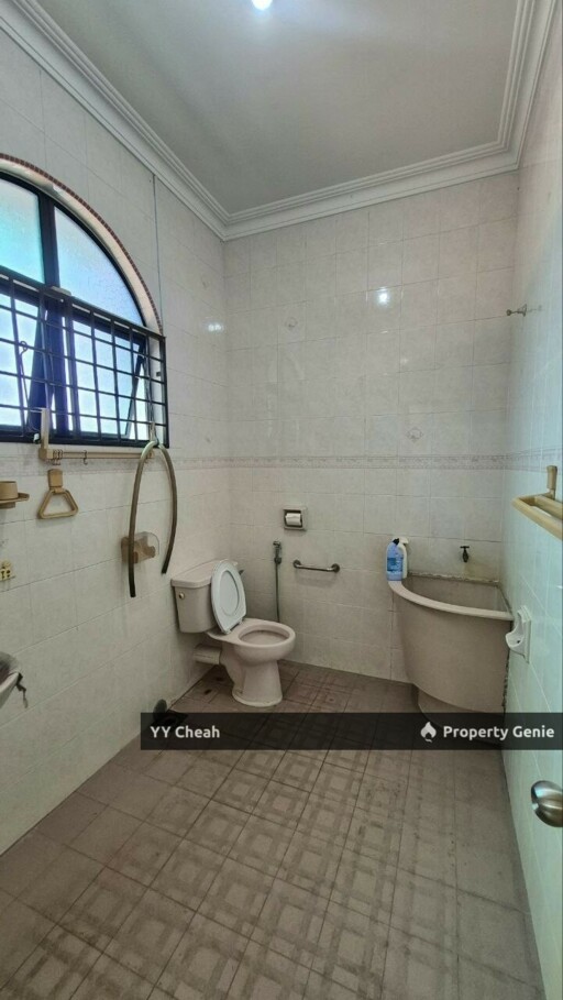 Taman Ipoh Double Storey House For Sale Freehold, Great Location