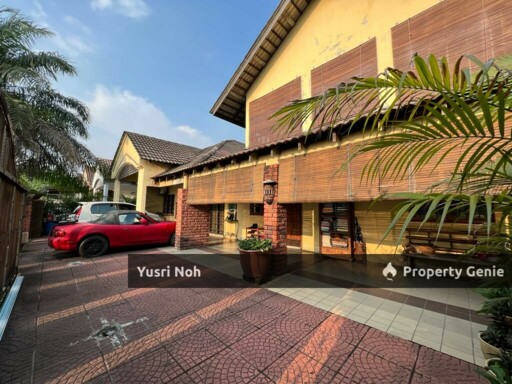 Cornerlot 1.5 Storey USJ 3 Subang Jaya - Huge Land