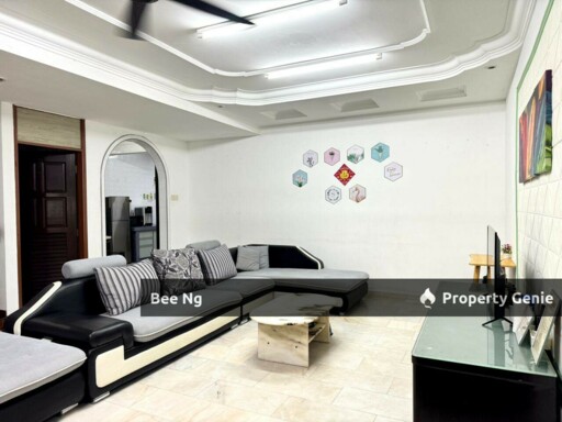Taman Bukit Kempas/Double Storey Terrace Extra Large/Cheapest
