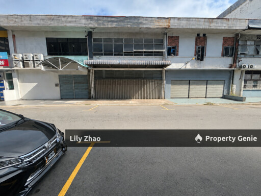 Warehouse / Showroom / Office, 6,400 sq ft Light Industrial 2-Storey Shop Lot📍Sadong Jaya, KK City Centre