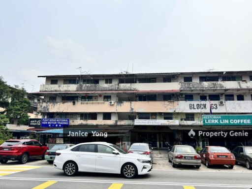 🔥For Sale🔥  Low Cost Flat @ Taman Ungku Tun Aminah Block 63 2 Bedrooms  1 Bathroom  494 sqft Level 4 Free Hold  Non Bumi  Unblock View   Asking Price：RM145k Bank Value：RM190k  欢迎来电 / Whatsapp了解详情