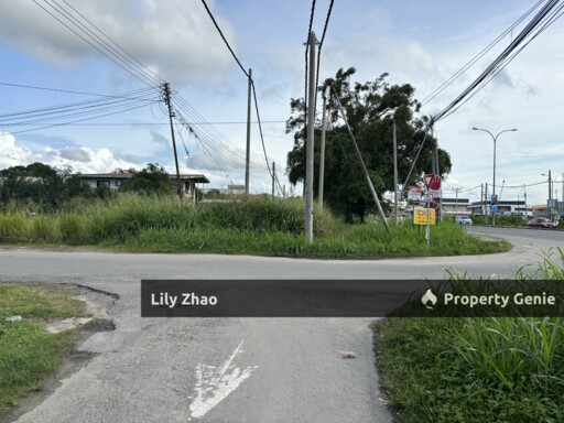 Papar Commercial Land for Rent, Road Side, Corner Lot 8,000 sqft, Papar Square, Papar, Sabah.