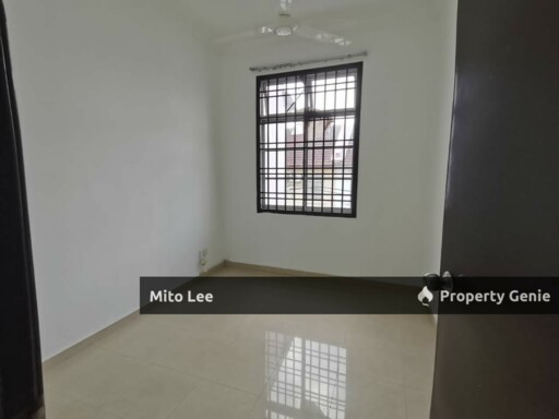 Setia Indah Double Storey House For Rent!!