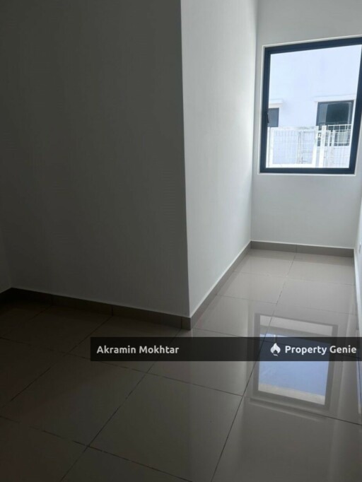 Freehold Gated & Guarded Teres 2 Tingkat Akina @ Kajang 2