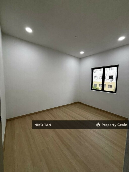 Flora Height Full Renovated  Seri Alam For Sale
