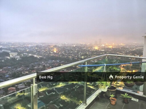 Larkin/M condo/3bedroom fully furnish/lower market price