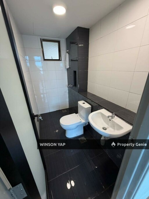 Sky Garden Residence Setia Tropika Lower floor Freehold Non Bumi