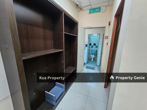 Ground Floor Corner Office/ Shoplot For Rent Located at Pending, Near Icom Square