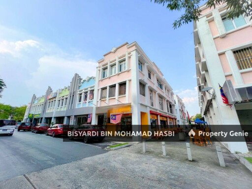 CORNER LOT & FACING MAIN ROAD, 3 STOREY SHOPLOT / OFFICE LOT PRESINT 8 PUTRAJAYA .