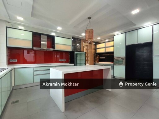 11,442 SQ.FT FULLY RENOVATED 🔥 Double Storey Bungalow KGSAAS Seksyen 13 Shah Alam FOR SALE!