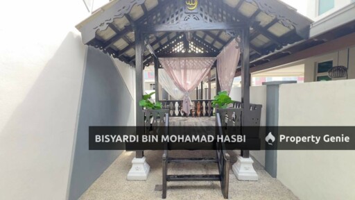 2 Unit Sekali Side By Side 1 Owner Renovated 1.5 Storey Bungalow Taman Senawang Perdana, Senawang.