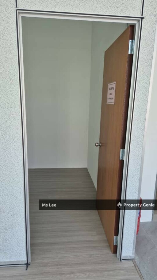 Renovated Corner 2nd Floor Shop Office @ Taman Bayu Perdana, Klang - Ready Unit
