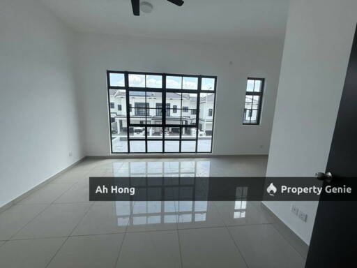 Eco Botanic / The Tate / Double Storey / 4bedroom / Partially Furnished