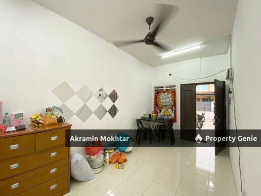 Freehold & Malay Reserved | Single Storey at Jalan Tanjung Sauh, Seksyen 30 Jalan Kebun Shah Alam