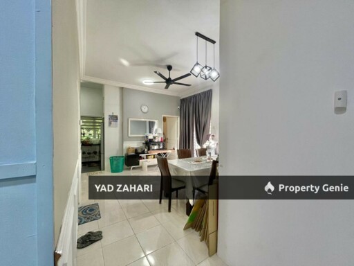 Seksyen 29, Kg Lombong Shah Alam | Single Storey Semi-D 4 Bedrooms | RM500K - Extra Land, Loft Features & Easy Access to Main Road
