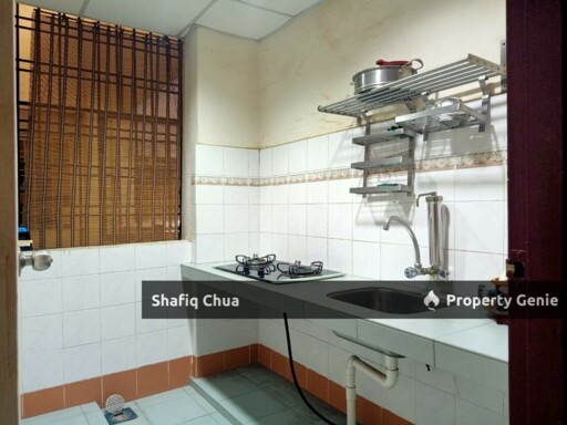 Low Density Pangsapuri Sri Pelangi, Seksyen U5, Shah Alam for Sale