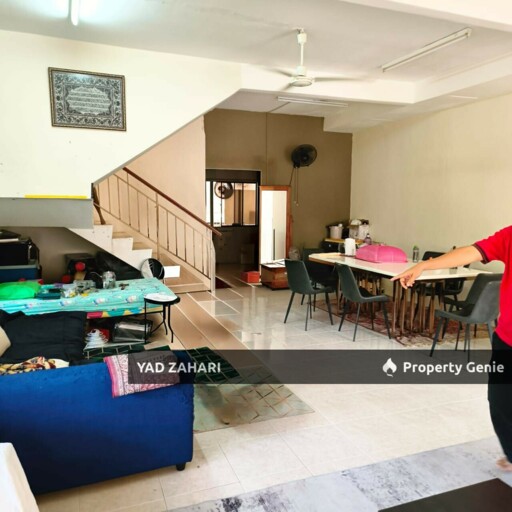 Bandar Nusa Rhu, Shah Alam | 2-Storey Terrace 4 Bedrooms | RM980K - Cornerlot, Spacious Extra Land & Renovated Kitchen with Approval