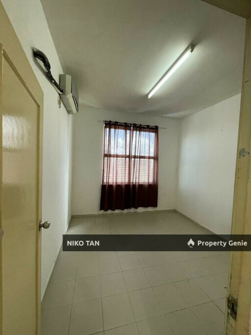 [RENOVATED]Lake View Suites Apartment For Sale