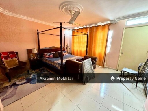 DOUBLE STOREY CORNER LOT, Taman Equine, Lestari Perdana 8 Seri Kembangan.