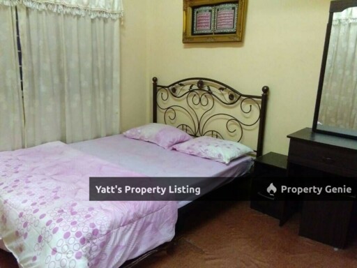 MELAKA, TAMAN KELEMAK JAYA, RUMAH TERES END LOT UNTUK DIJUAL – ALOR GAJAH MELAKA RM240k